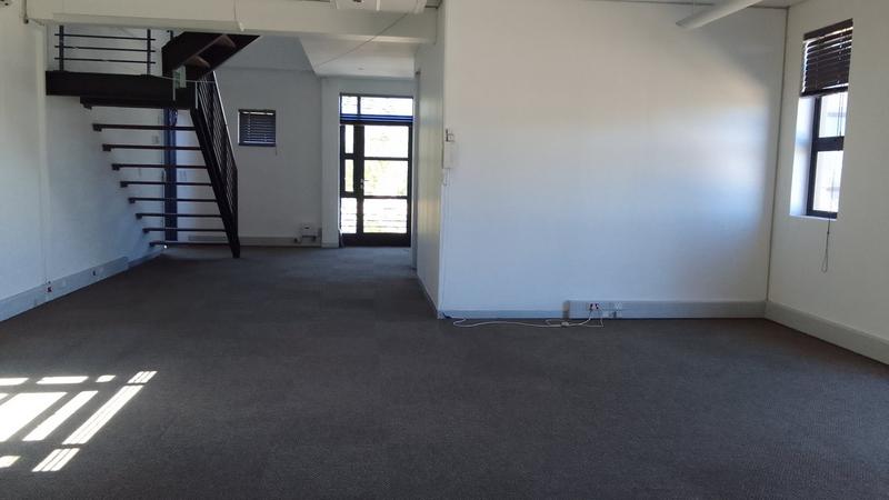 To Let commercial Property for Rent in Parow North Western Cape